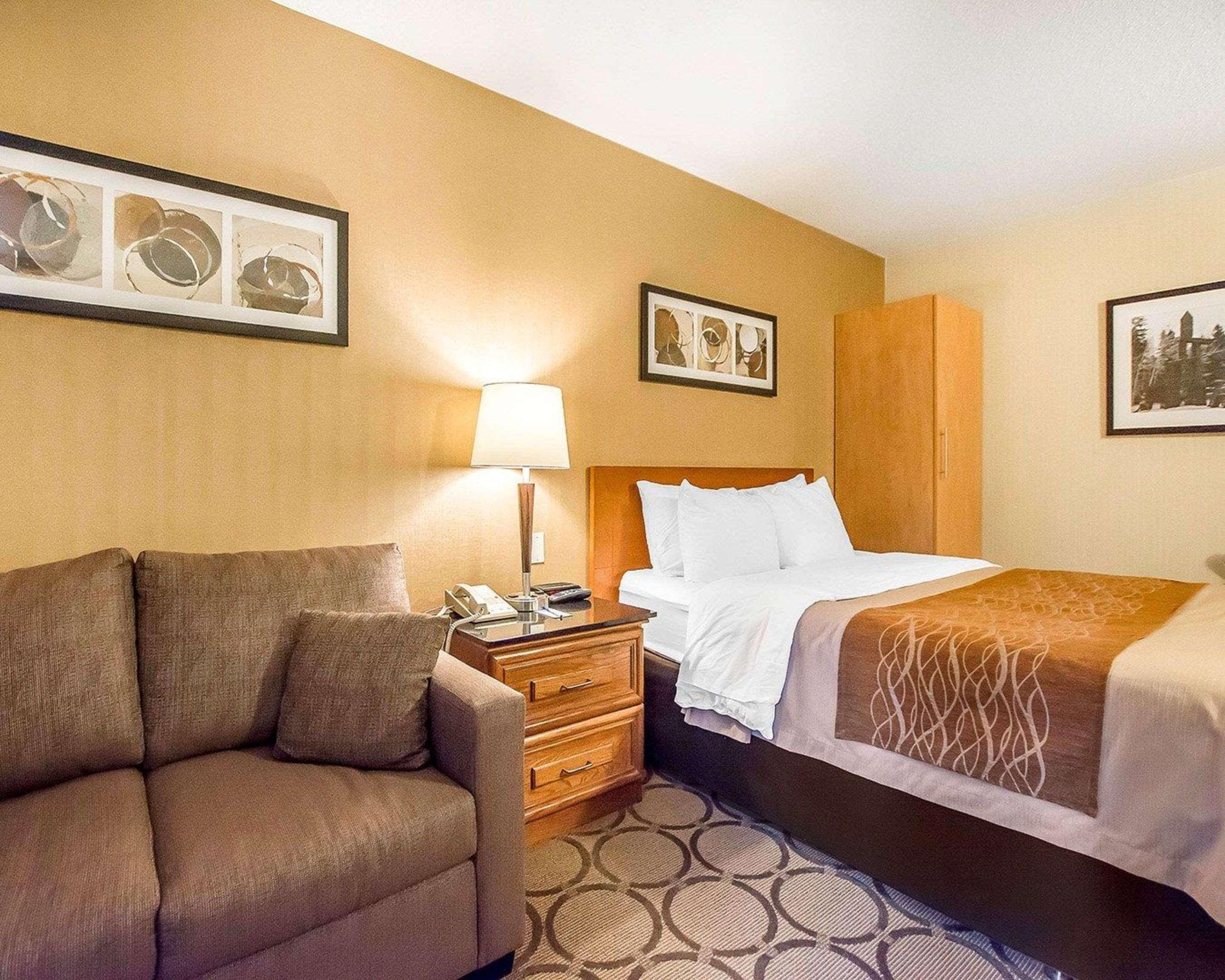 Comfort Inn Kirkland Lake מראה חיצוני תמונה