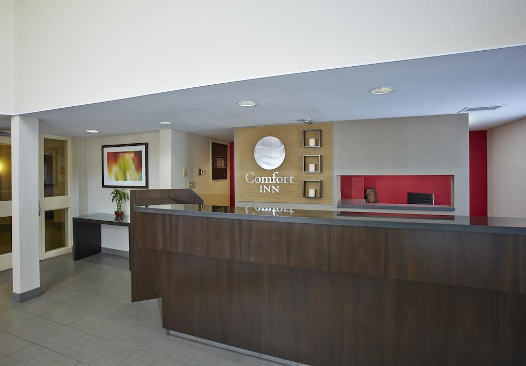 Comfort Inn Kirkland Lake מראה חיצוני תמונה