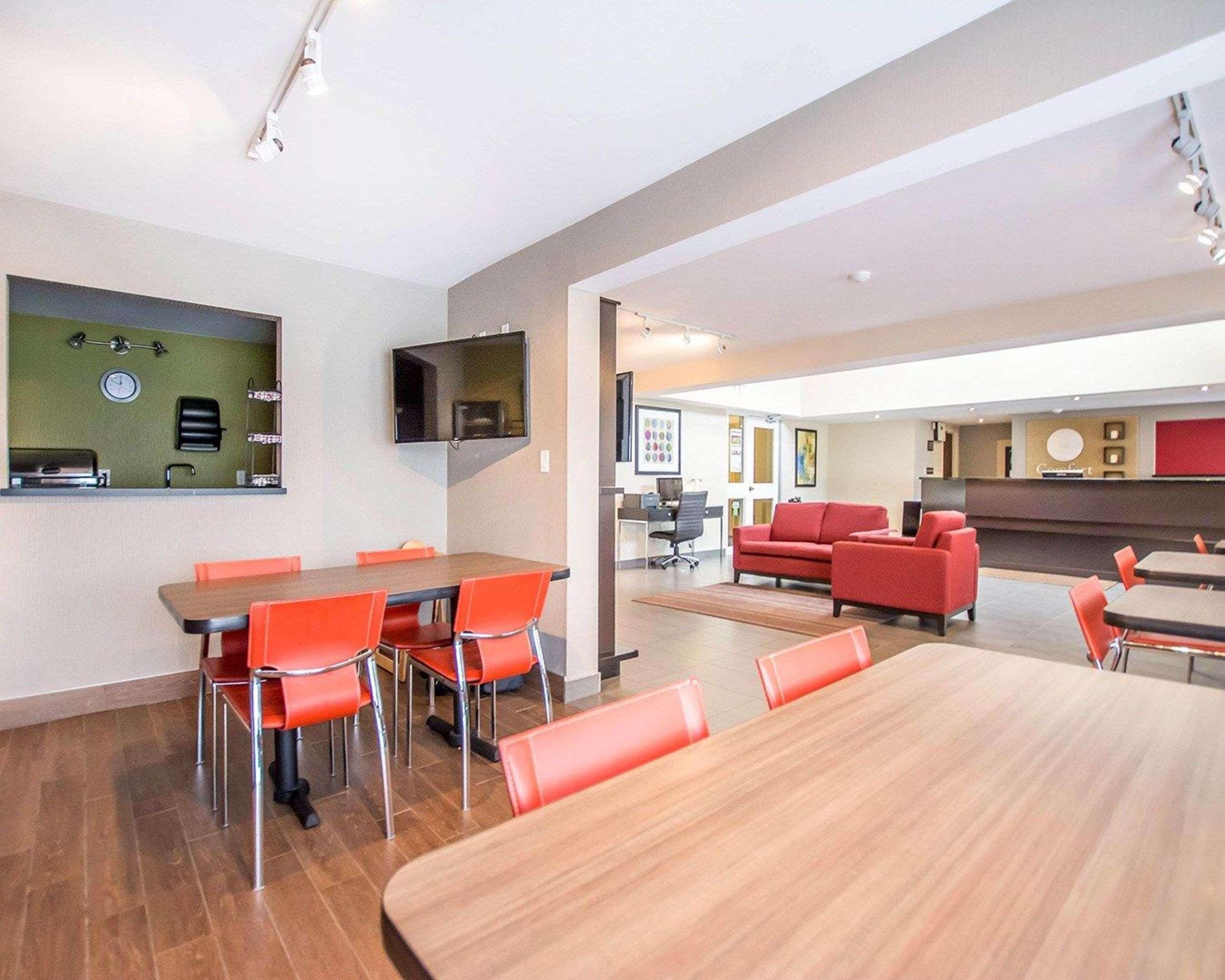 Comfort Inn Kirkland Lake מראה חיצוני תמונה