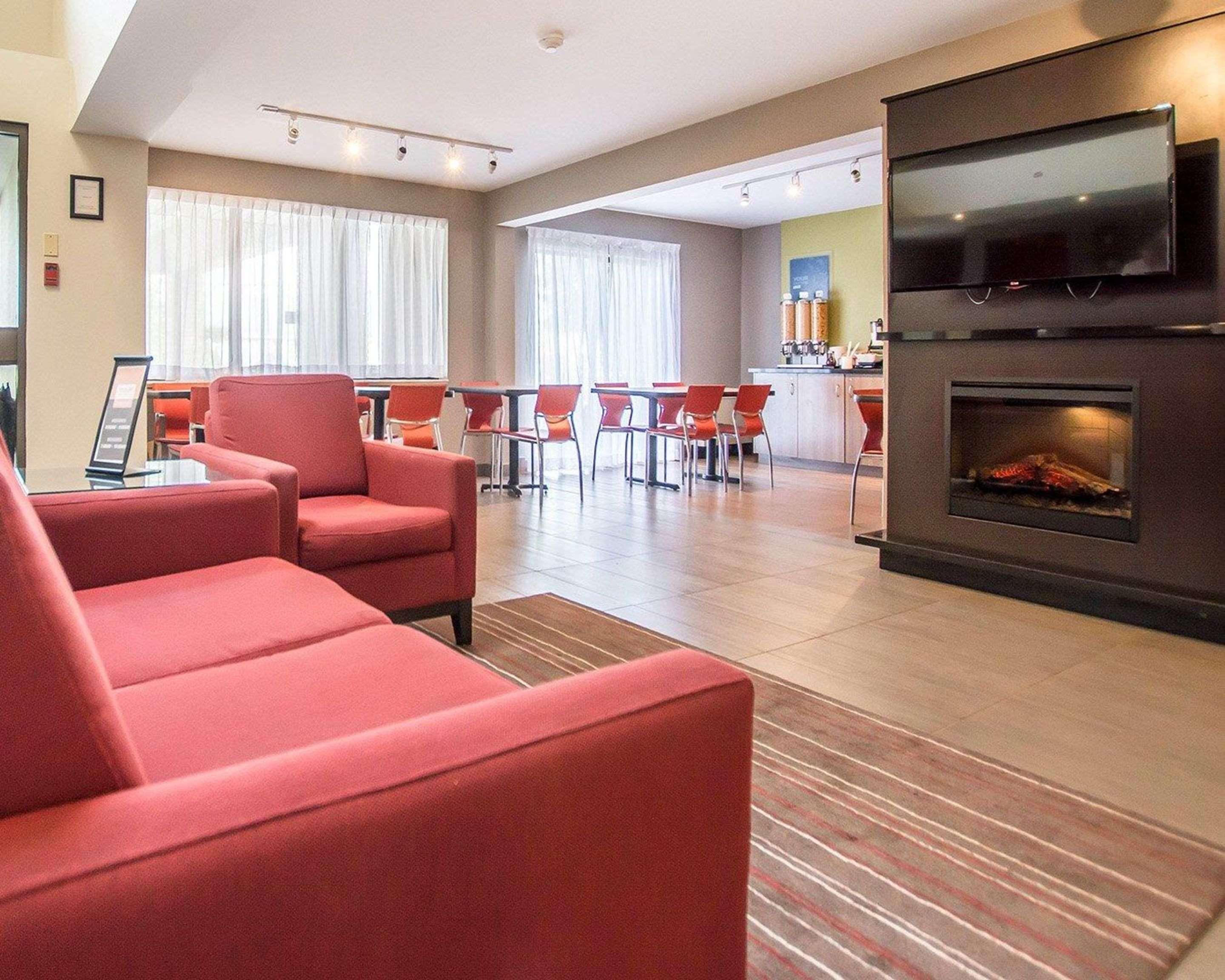 Comfort Inn Kirkland Lake מראה חיצוני תמונה