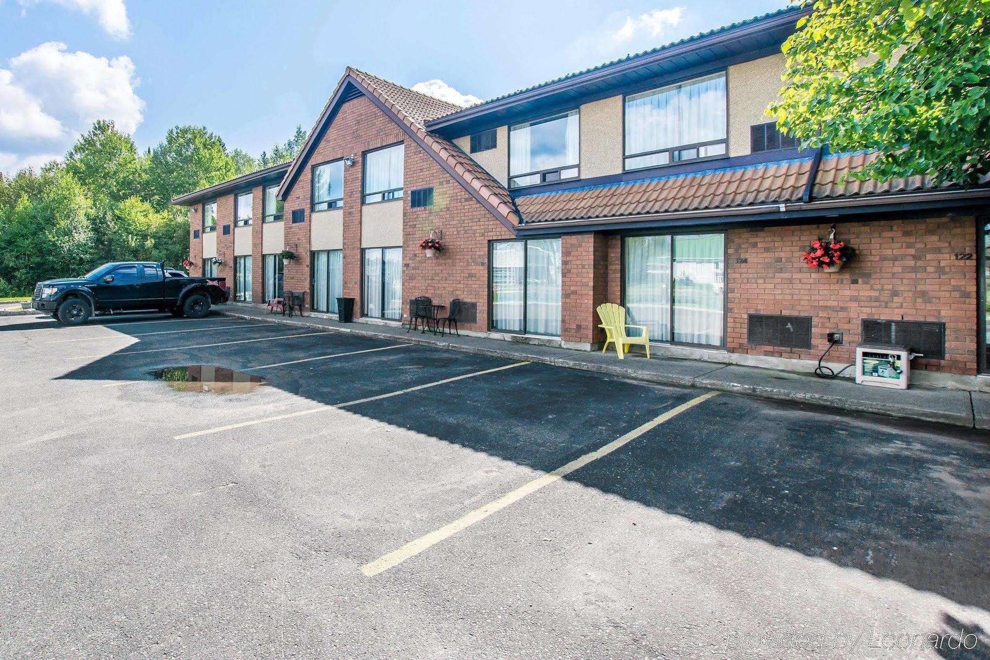 Comfort Inn Kirkland Lake מראה חיצוני תמונה