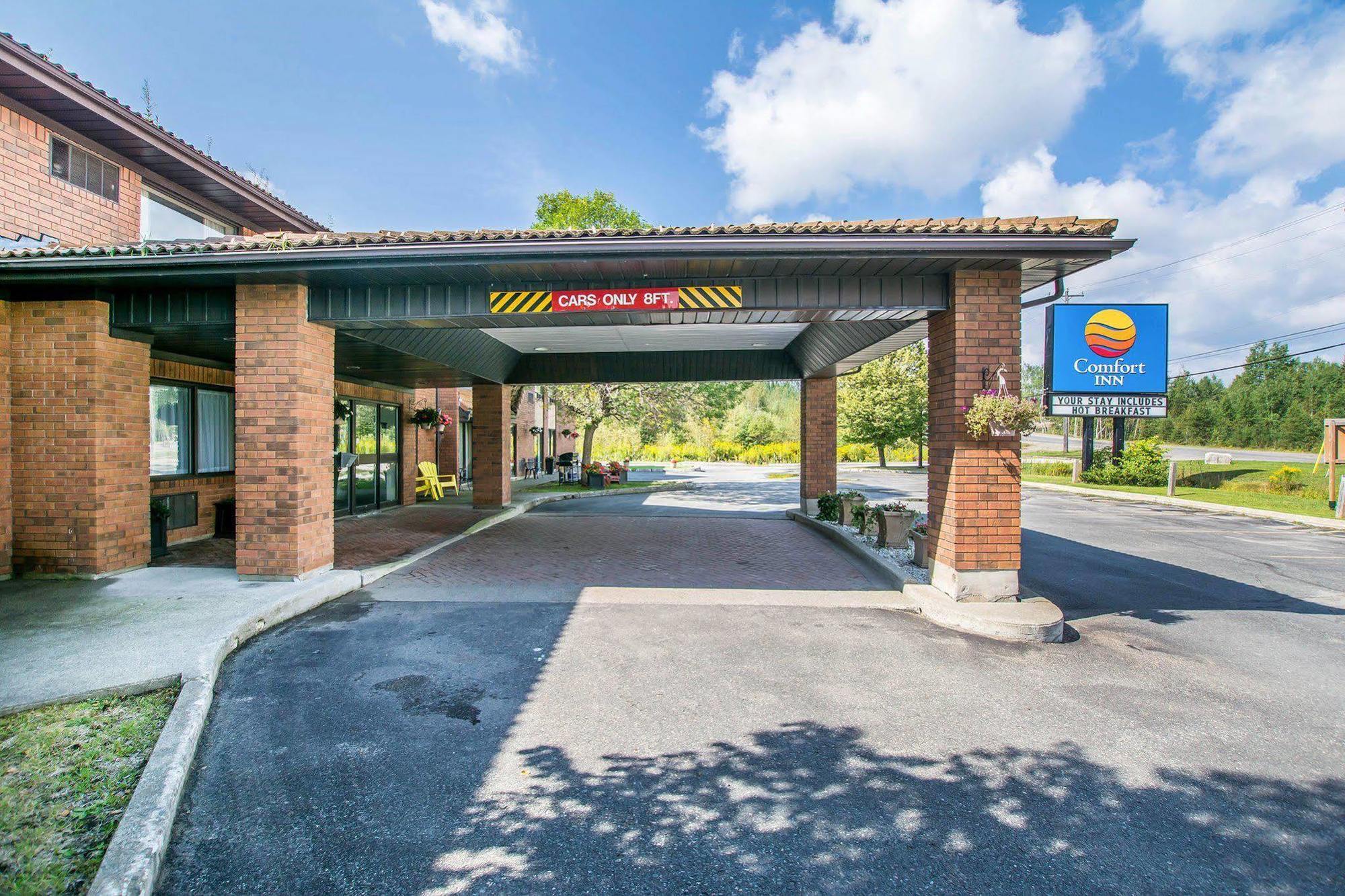Comfort Inn Kirkland Lake מראה חיצוני תמונה