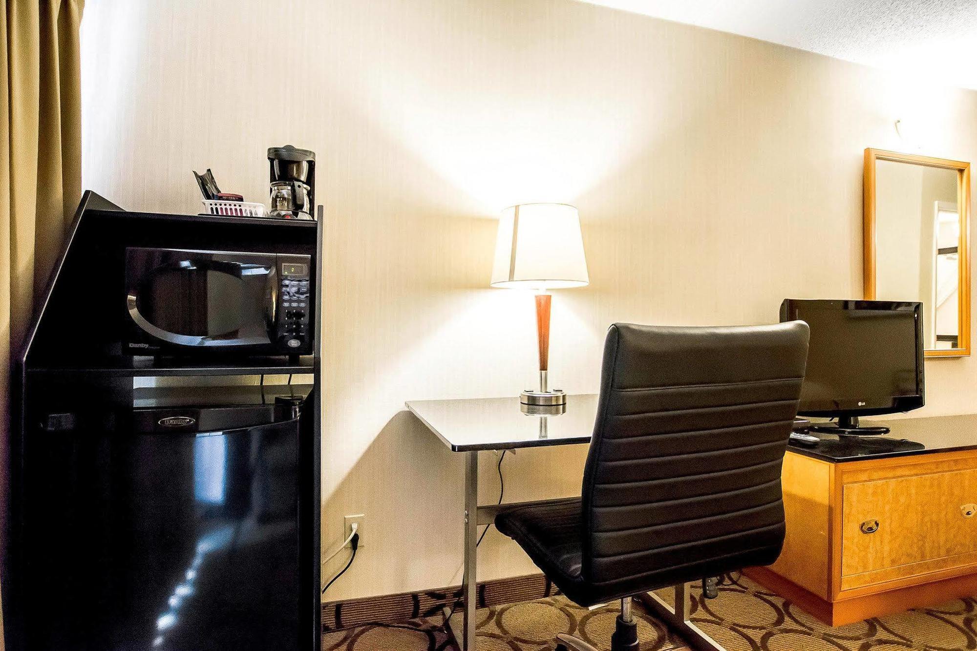 Comfort Inn Kirkland Lake מראה חיצוני תמונה