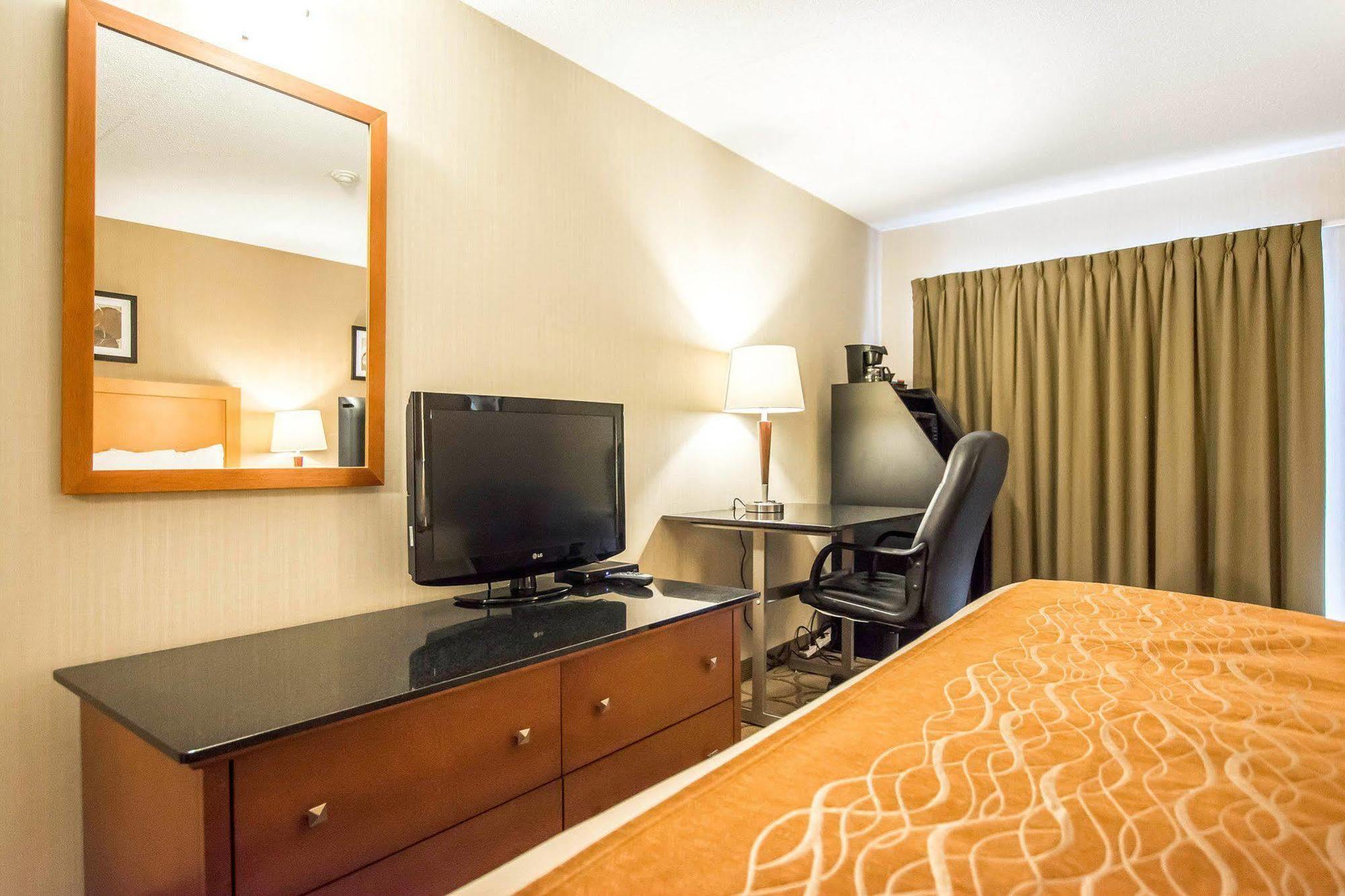 Comfort Inn Kirkland Lake מראה חיצוני תמונה