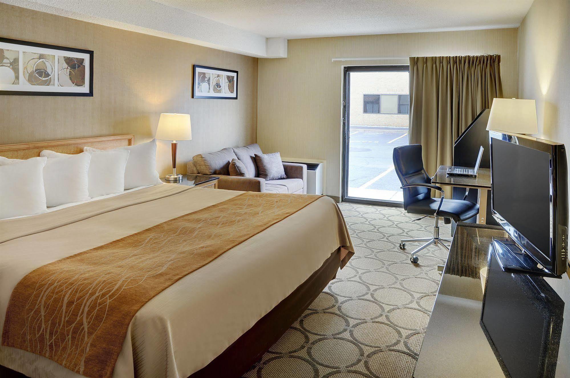 Comfort Inn Kirkland Lake מראה חיצוני תמונה